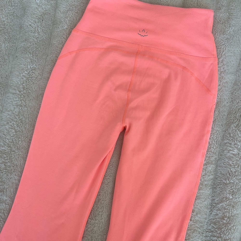 Beyond yoga flare yoga pants M